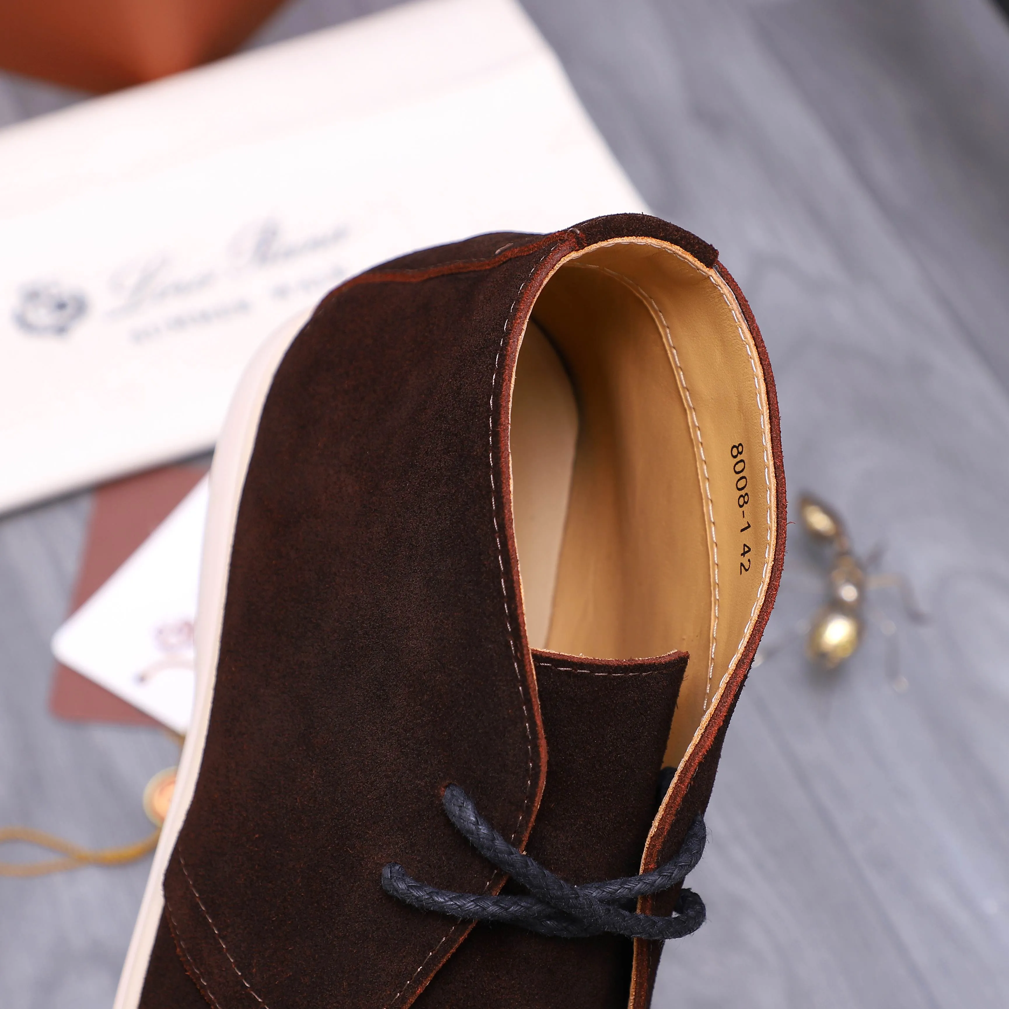 Men's shoes 💰442 Product trademark: Loro Men's shoes 💰iana "nuoyoupianran" high-top casual shoes Regular size: 38-45 (custom-made 45 non-returnable) Product materials: Selected frosted cowhide upper, cowhide lining, original outsole